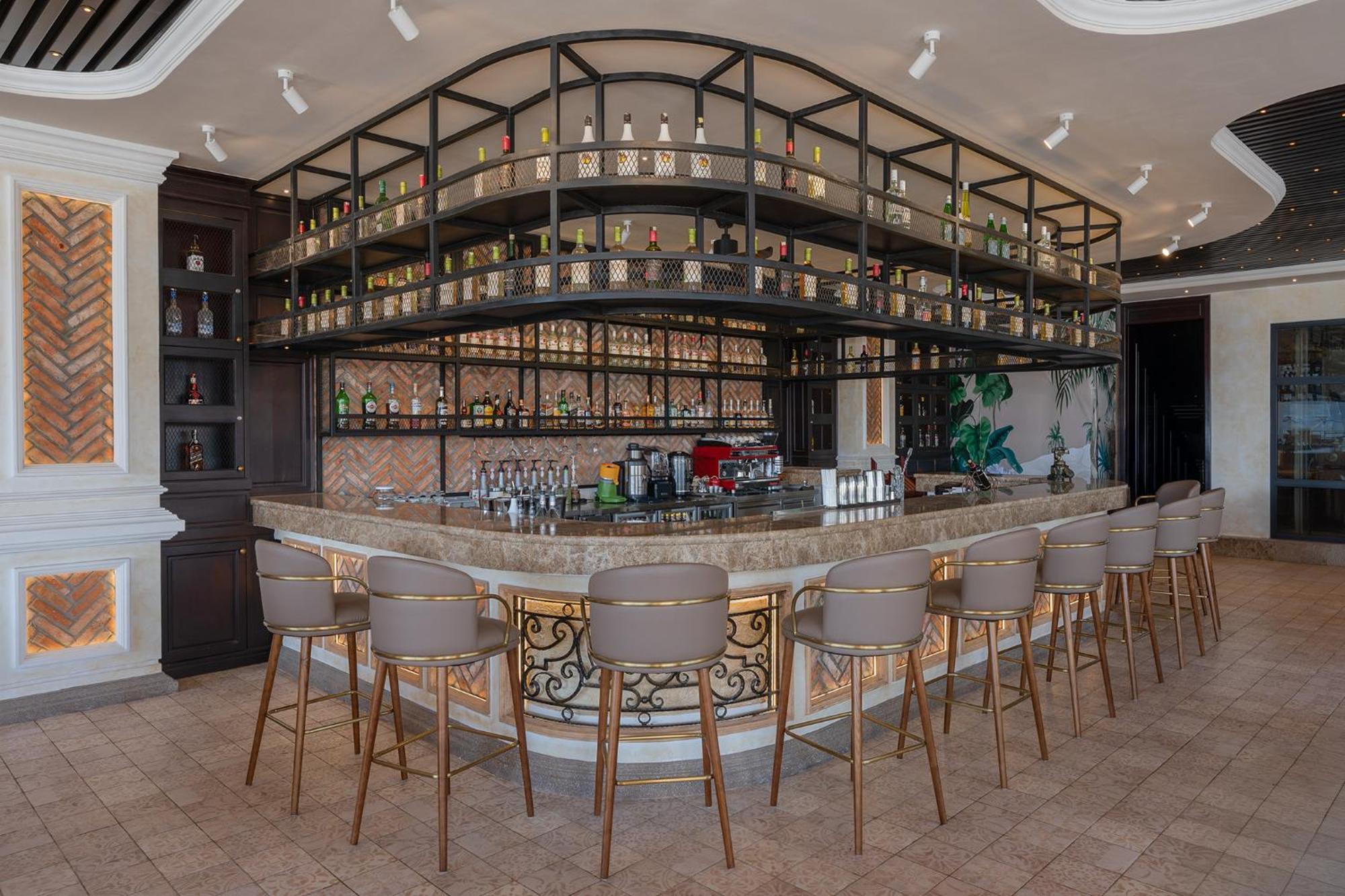阿尼克宫殿酒店 金边 外观 照片
